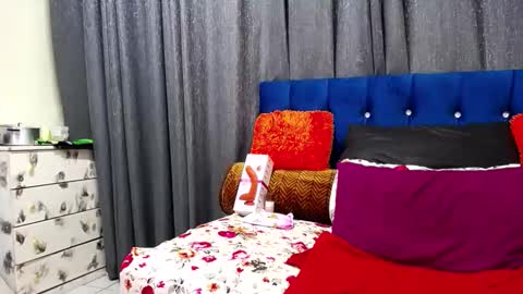 Snapshot of bustybmwx chatting on 13, 10, 2025 bustybmwx online show from 13, 10, 2025