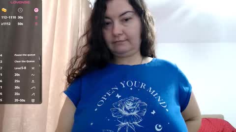 Snapshot of bustyemma chatting on 22, 3, 2026 Emma online show from 22, 3, 2026