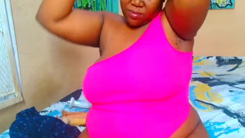 BUSTYQUEENB online show from 24, 3, 2026