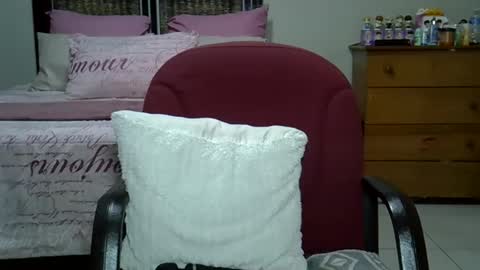 Snapshot of bustytessa37 chatting on 1, 4, 2026 bustytessa37 online show from 1, 4, 2026