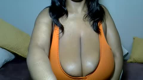 Snapshot of bustytessa37 chatting on 5, 6, 2026 bustytessa37 online show from 5, 6, 2026