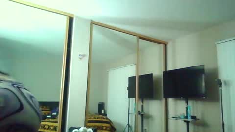 butter_pecanxoxo online show from 3, 10, 2025