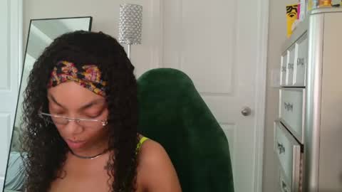 butterfly booty online show from 21, 4, 2026