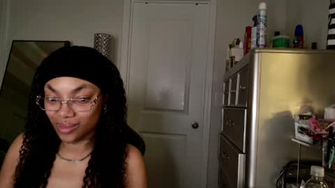 butterfly booty online show from 28, 4, 2026