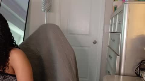 butterfly booty online show from 2, 5, 2026