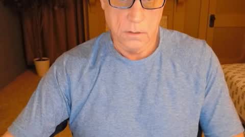 Snapshot of buttnakedfun954737 chatting on 16, 12, 2024 Miles online show from 16, 12, 2024