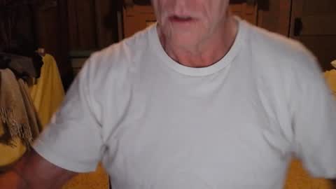 Snapshot of buttnakedfun954737 chatting on 28, 7, 2026 Miles online show from 28, 7, 2026