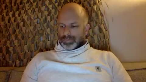 Snapshot of buurman1982isback chatting on 25, 11, 2025 buurman1982isback online show from 25, 11, 2025