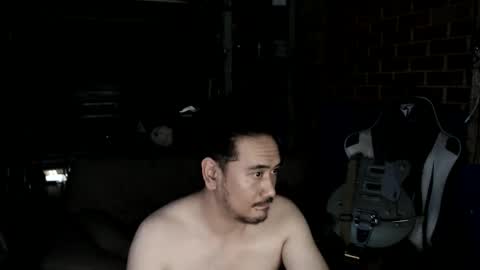 buzzzzzzz01 online show from 13, 12, 2025