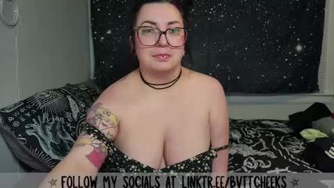bvttcheeks00 online show from 25, 10, 2025