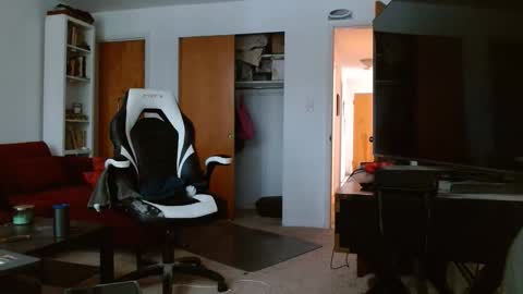 Snapshot of bwall1425 chatting on 5, 2, 2026 bwall1425 online show from 5, 2, 2026