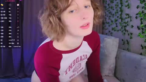 Snapshot of c0ralynx chatting on 8, 5, 2026 C0ralynx online show from 8, 5, 2026