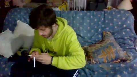 Snapshot of c2cv33x chatting on 15, 2, 2025 tu papii online show from 15, 2, 2025