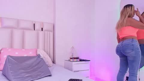 Snapshot of c_fox_ chatting on 27, 3, 2026 Carolina online show from 27, 3, 2026