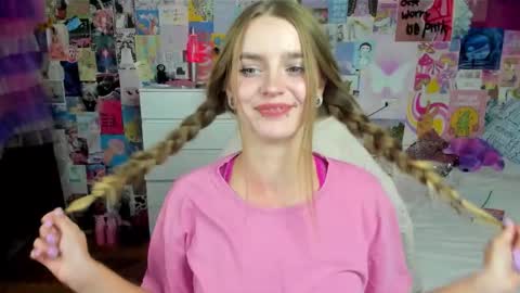 Emily  online show from 18, 9, 2025