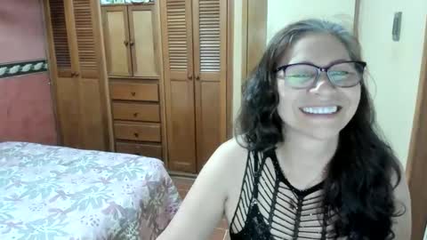 Snapshot of caarlaa_69 chatting on 21, 1, 2025 caarlaa_69 online show from 21, 1, 2025