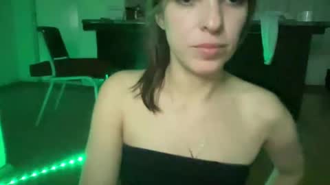 Snapshot of cachondo69h chatting on 1, 3, 2025 cachondo69h online show from 1, 3, 2025