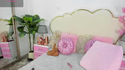 Snapshot of cahitlinbel chatting on 3, 3, 2026 Cahitlin online show from 3, 3, 2026