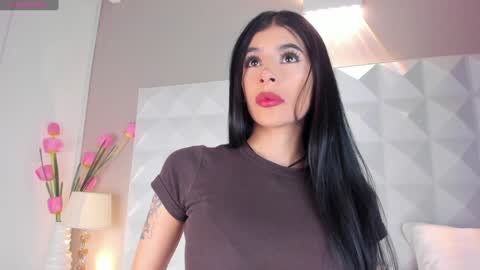 Caitlyn  online show from 3, 2, 2025