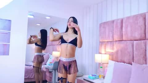 Caitlyn Millerr online show from 4, 6, 2026