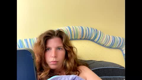 Snapshot of cajunbabe247 chatting on 15, 4, 2026 cajunbabe247 online show from 15, 4, 2026
