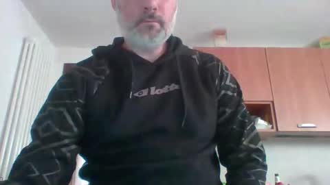 Snapshot of caldoski chatting on 12, 10, 2025 caldoski online show from 12, 10, 2025