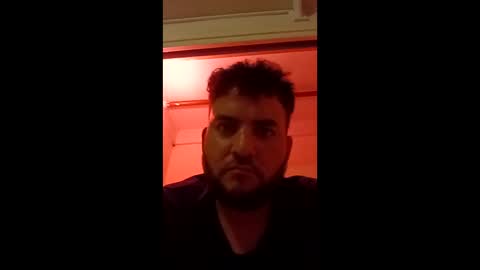 caliboy01990872 online show from 26, 3, 2026