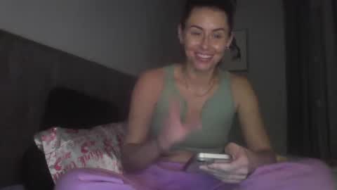 Snapshot of calicambri chatting on 4, 1, 2025 The Cali Cambri online show from 4, 1, 2025