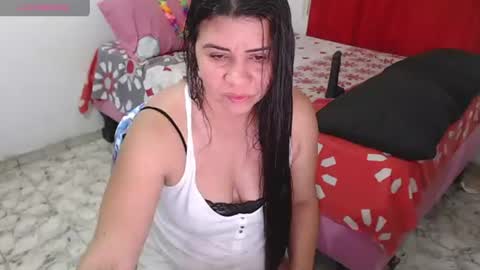 Snapshot of caliente_in_passion chatting on 20, 6, 2026 caliente_in_passion online show from 20, 6, 2026