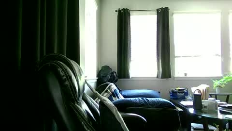 Snapshot of caligrown1154 chatting on 3, 7, 2026 caligrown1154 online show from 3, 7, 2026
