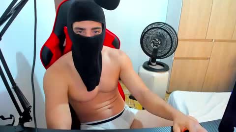 calihotcaliente27 online show from 2, 12, 2024
