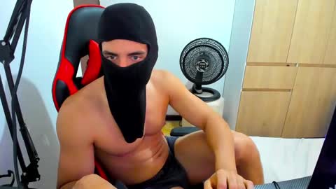 calihotcaliente27 online show from 3, 12, 2024