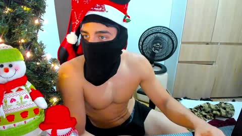 calihotcaliente27 online show from 18, 12, 2024