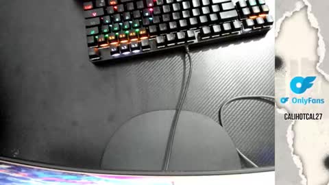 calihotcaliente27 online show from 10, 10, 2025