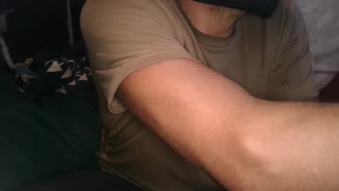 Snapshot of calisguitar chatting on 14, 2, 2025 Calisguitar online show from 14, 2, 2025