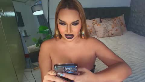 Snapshot of calista_palmer chatting on 6, 1, 2025 Miss Jane Commander online show from 6, 1, 2025