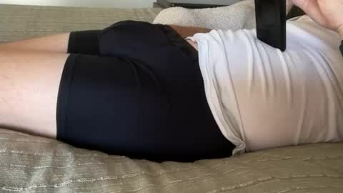 Snapshot of calistraight chatting on 7, 4, 2026 CaliStraight online show from 7, 4, 2026