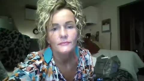 Snapshot of callmebabyt chatting on 26, 9, 2025 callmebabyt online show from 26, 9, 2025