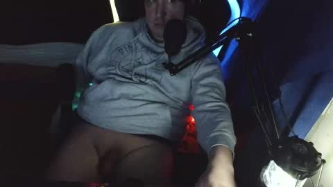 CallMeDusk online show from 15, 3, 2026