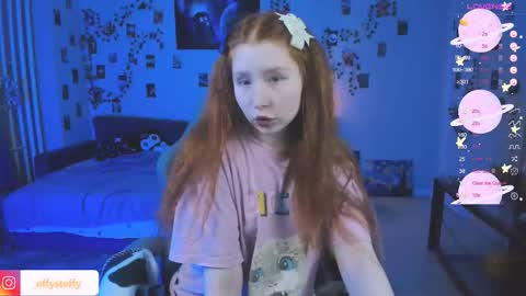 Snapshot of callmeeffy chatting on 19, 10, 2025 Effyblonde   follow my telegram channel for more content3 online show from 19, 10, 2025