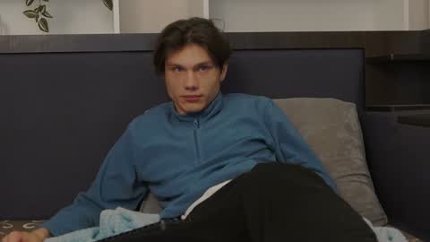 Snapshot of calvin_cay chatting on 15, 1, 2025 Calvin online show from 15, 1, 2025