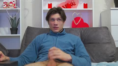 Snapshot of calvin_cay chatting on 7, 2, 2025 Calvin online show from 7, 2, 2025