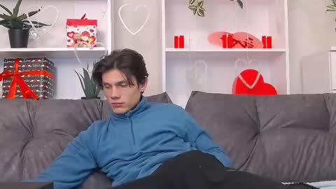 Snapshot of calvin_cay chatting on 10, 2, 2025 Calvin online show from 10, 2, 2025