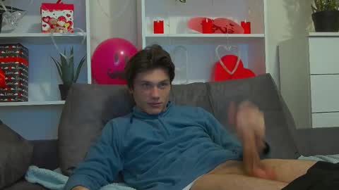 Snapshot of calvin_cay chatting on 15, 2, 2025 Calvin online show from 15, 2, 2025