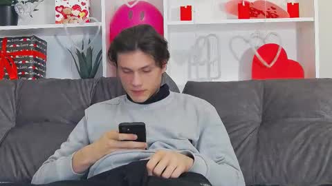 Snapshot of calvin_cay chatting on 15, 2, 2025 Calvin online show from 15, 2, 2025