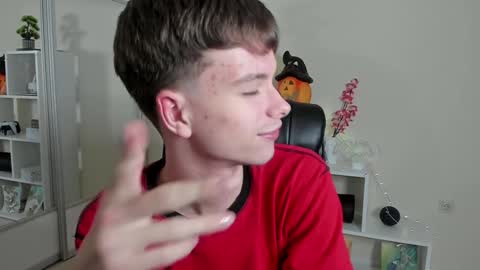 Snapshot of calvin_loves_you chatting on 12, 1, 2025 Hey I am Calvin  online show from 12, 1, 2025