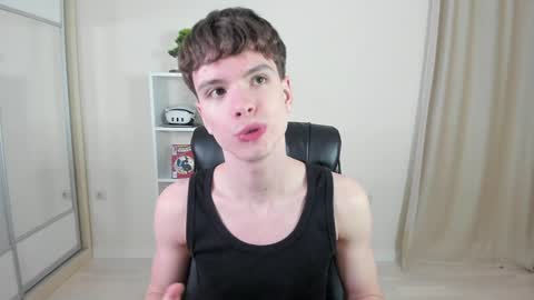 Snapshot of calvin_loves_you chatting on 29, 1, 2025 Hey I am Calvin  online show from 29, 1, 2025