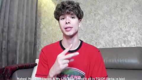 Snapshot of calvin_loves_you chatting on 16, 9, 2025 Hey I am Calvin  online show from 16, 9, 2025