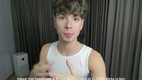 Snapshot of calvin_loves_you chatting on 11, 10, 2025 Hey I am Calvin  online show from 11, 10, 2025