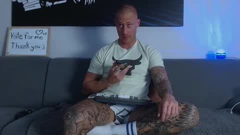 Calvin  online show from 2, 12, 2024